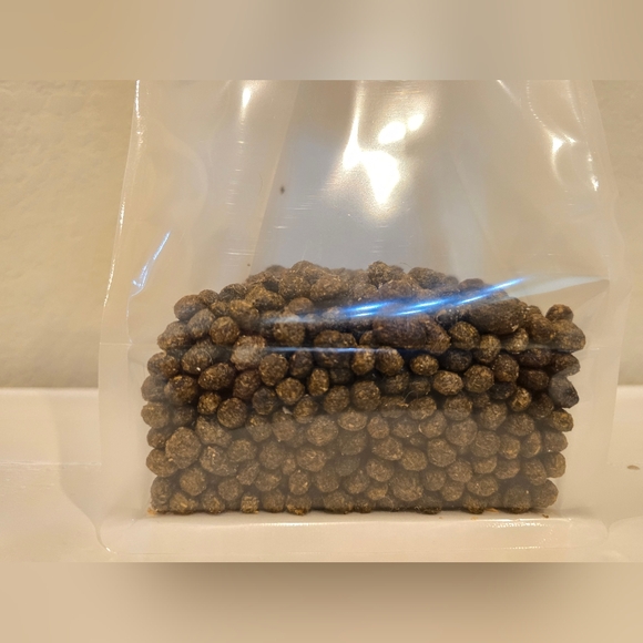 MARSHY's MANURE NATURAL GARDENING FERTILIZER - Picture 7 of 16